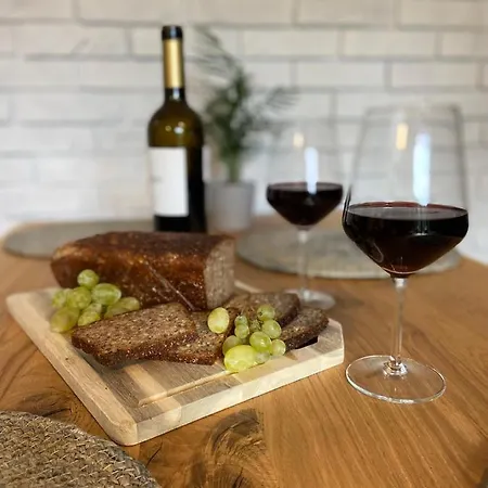 Lejlighed Chleb I Wino *